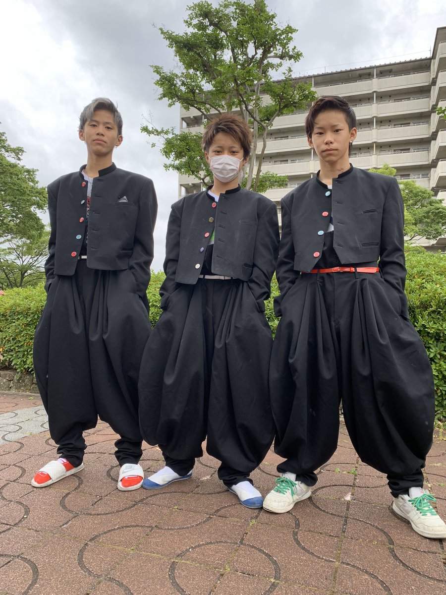 短ランとボンタン EWNLHO2UwAEK3bg.jpg