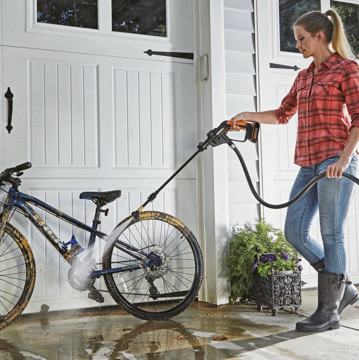 jemweb's tweet photo. https://t.co/LVBARa0Leu  @WORXTools #Worx #Hydroshot #Pressure #washer @RoadTestsReview #Cleaning #washing #camping #products https://t.co/98Vmn1hhNA
