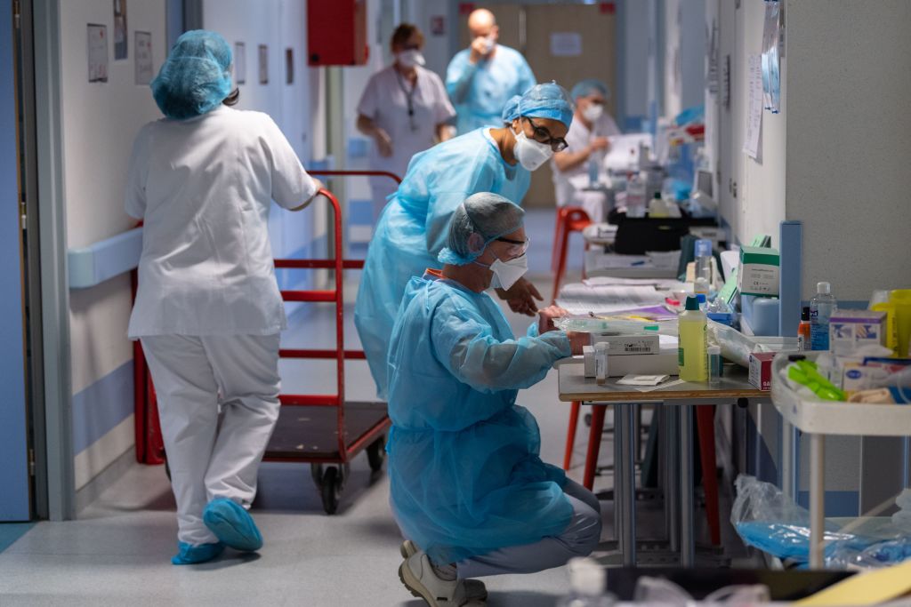 The French welfare state rarely lacks for anything, yet it's suffered the same supply shortages seen around the world.Medical masks are being rationed after a national stockpile ran dry, and a reluctance to test widely looks more like a resource problem  http://trib.al/Y5OznuT 