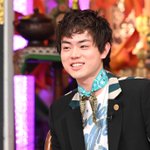 菅田将暉のファッションがまるでソフトバンクの店員だと話題に!