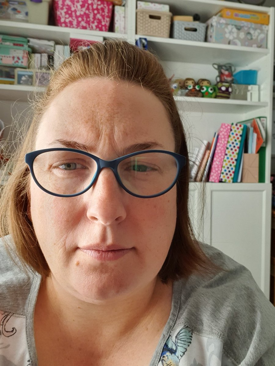 GingergalWales's tweet photo. Thinking of cutting a fringe....... #crazy #lockdown2020 @CAPTIVASPA #highforehead https://t.co/8uqrTqu5bP
