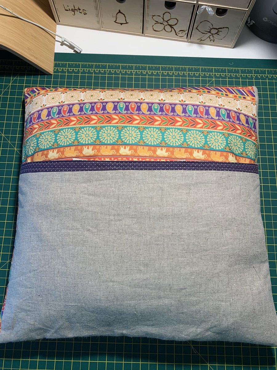 MadeJustBecause's tweet photo. #sewing #cushion #cover @Hobbycraft_WWO  another lockdown make #projectfinished https://t.co/zcEmkxk1aP