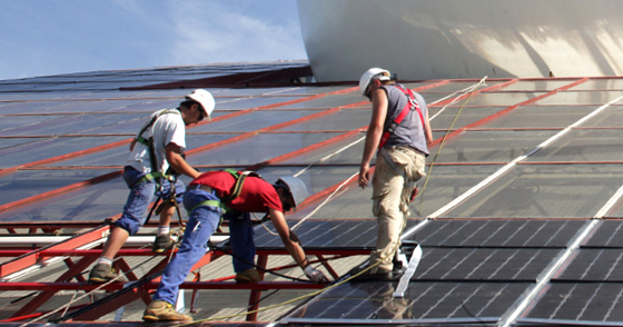 AlternaEnergie's tweet photo. Aujourd'hui c'est le #JourDeLaTerre. Plus que jamais, préservons notre planète ! Notre partenaire #SERGIES nous accompagne au quotidien dans notre investissement dans les énergies renouvelables. Pour en savoir plus, cliquez ici ➡️ https://t.co/dTGQJszIhK 
#EarthDay #GoGreen https://t.co/oDNdSplEhC