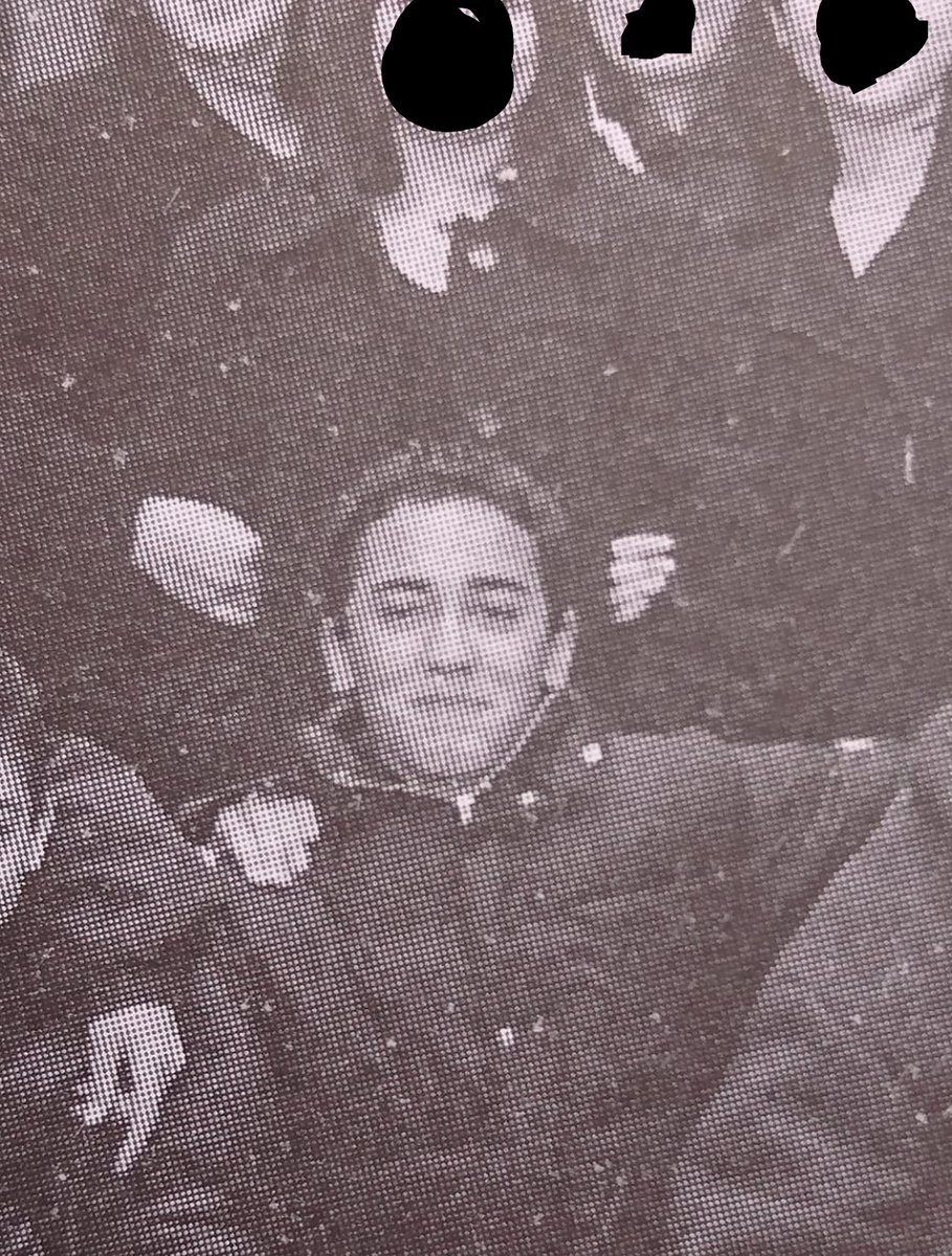 Anche LB ha frequentato il prestigioso Liceo Imbriani di Pomigliano D'Arco, la Eton del Vesuviano #glorydays x.com/lucianocapone/…