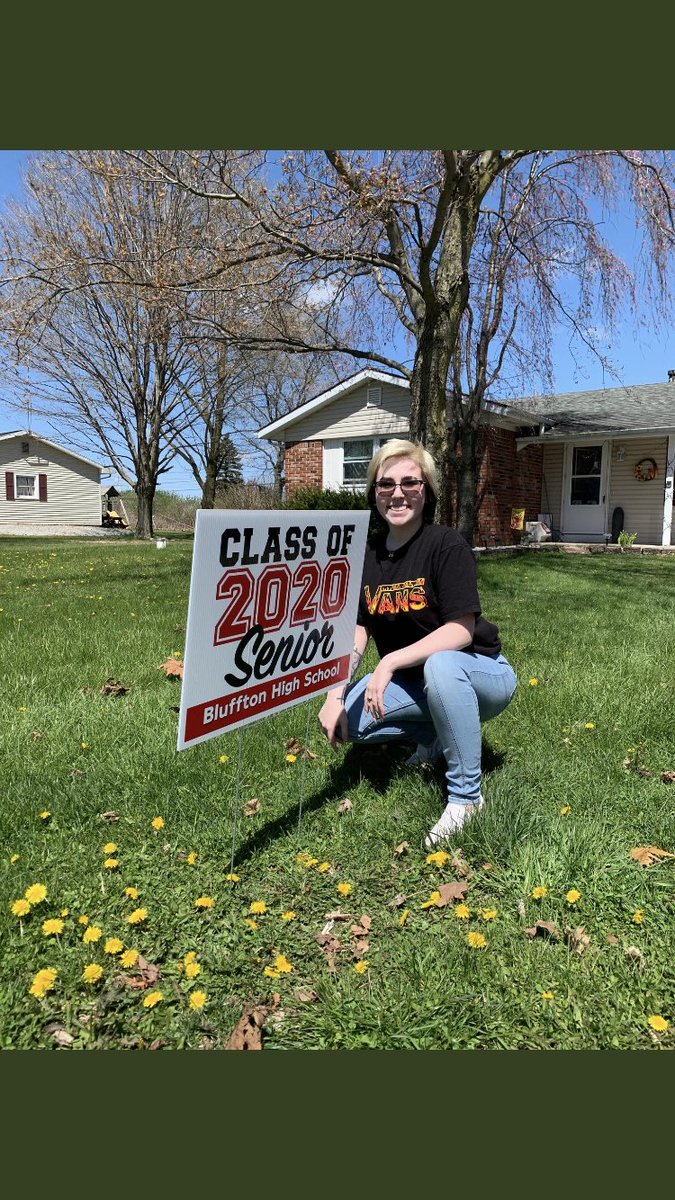 blondy7597's tweet photo. Thank you Bluffton High School for the sign and your continuing support for the Class of 2020 Seniors! ❤️ #Bluffton2020 https://t.co/zmOuKLo1K4