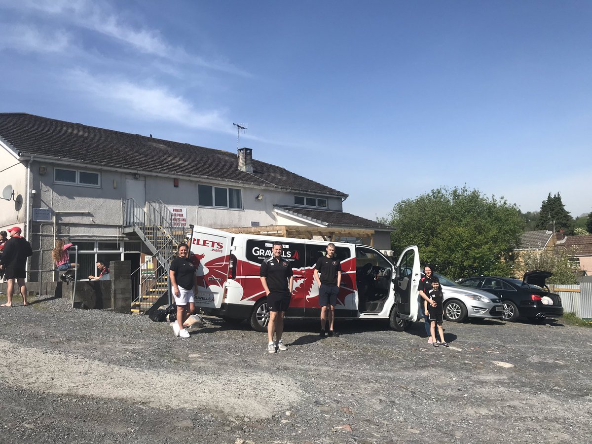 Bynea Youth ⚫️⚪️ tweet media