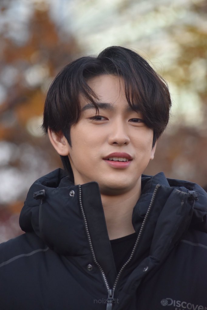 unwhitewashed jinyoung - a thread