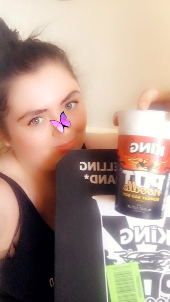 LeahSophiaSim's tweet image. Excited &amp;amp; scared to be starting my dream job as a nurse with the @NHSuk &amp;amp; moving out to protect my mum. My friends are looking after me &amp;amp; making sure I don’t go hungry in the hotel cos they know I love a @PotNoodle or 12! 🖤 #potnoodle #Nhs #nursing #nurse