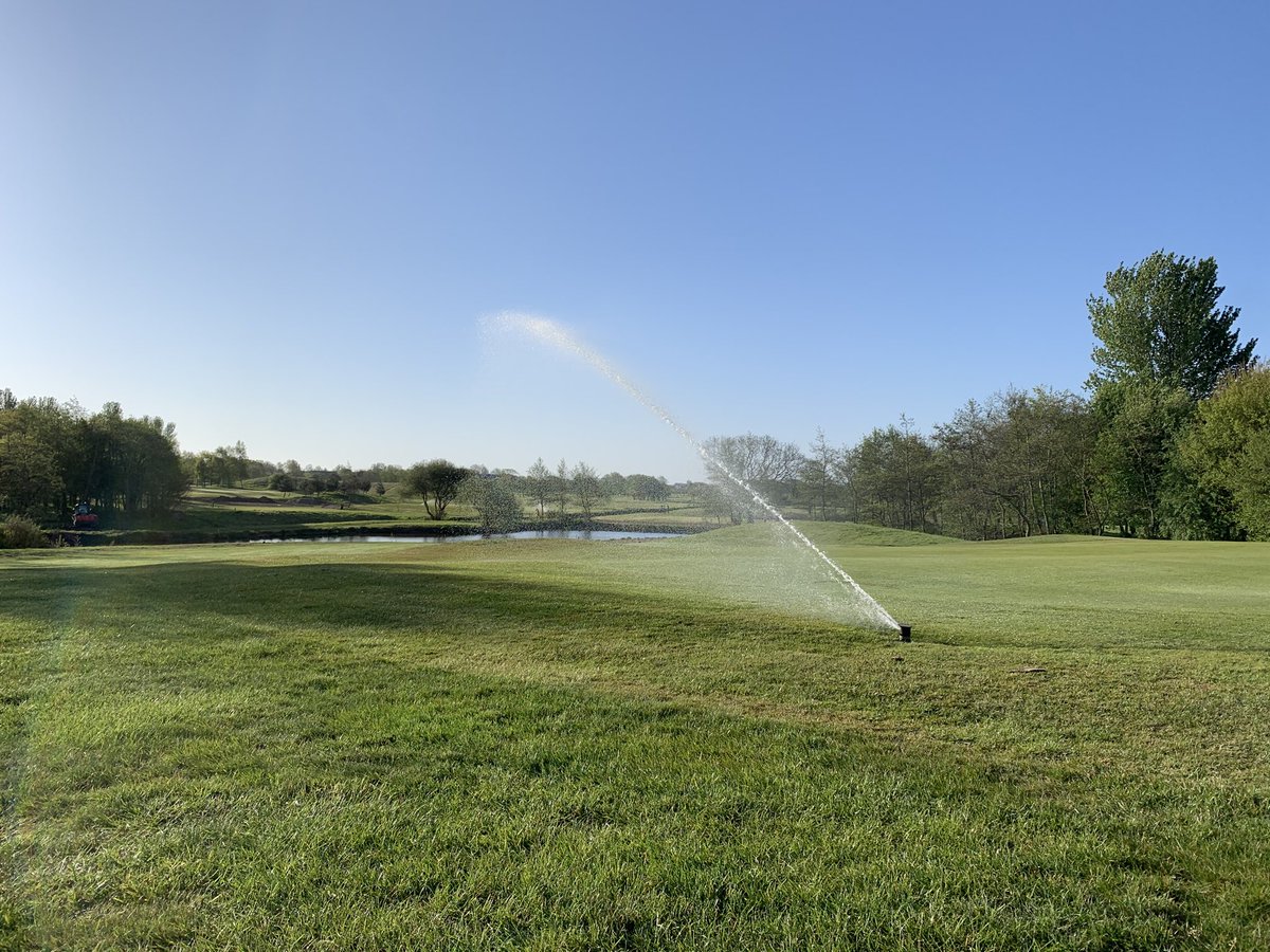 tommccoy88's tweet photo. Great to have Quadrop installed by ⁦@Alexmcd84⁩ Fully up and running with our irrigation system. #quardrop https://t.co/KwPg40c1fV