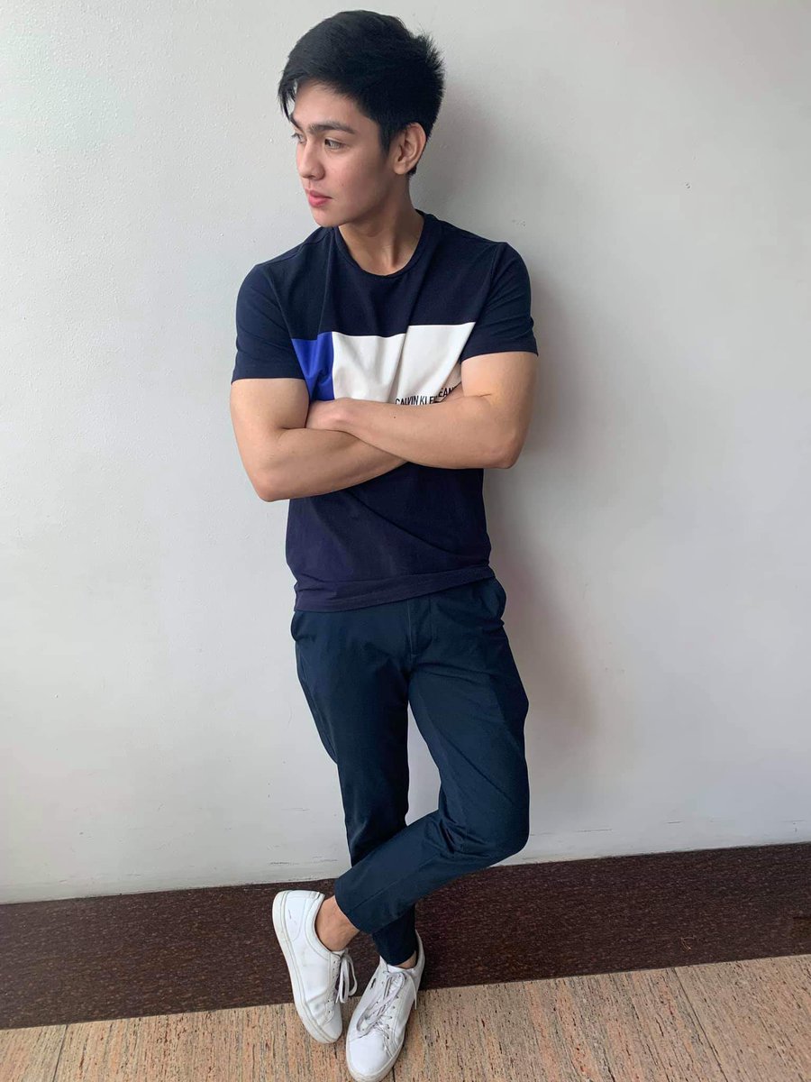 AndPinoy's tweet photo. May Pa-Abs na si #vincecrisostomo 
#HotorNot!? https://t.co/5xipnts4Hi