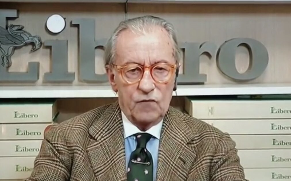 napoof's tweet photo. C’è una bella differenza tra un complesso di inferiorità e l’essere inferiori, il primo deriva da una forte razionalità la seconda deriva da chi la razionalità l’ha persa del tutto, il tuo caso è un esempio lampante!!! 
#libero #globalizzazione #2020dc https://t.co/goLsSPO1lD