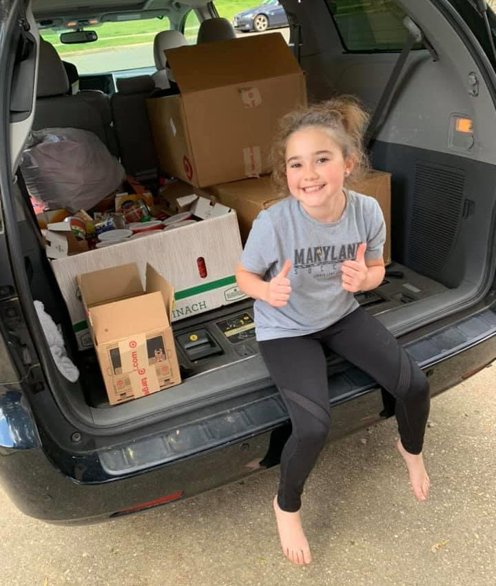 fcpsnews's tweet photo. Shoutout to Mikayla @Clermont_ES for putting together a food drive for United Community in Alexandria! #fcpsstrong @UCMAlex https://t.co/fQirmEehe0