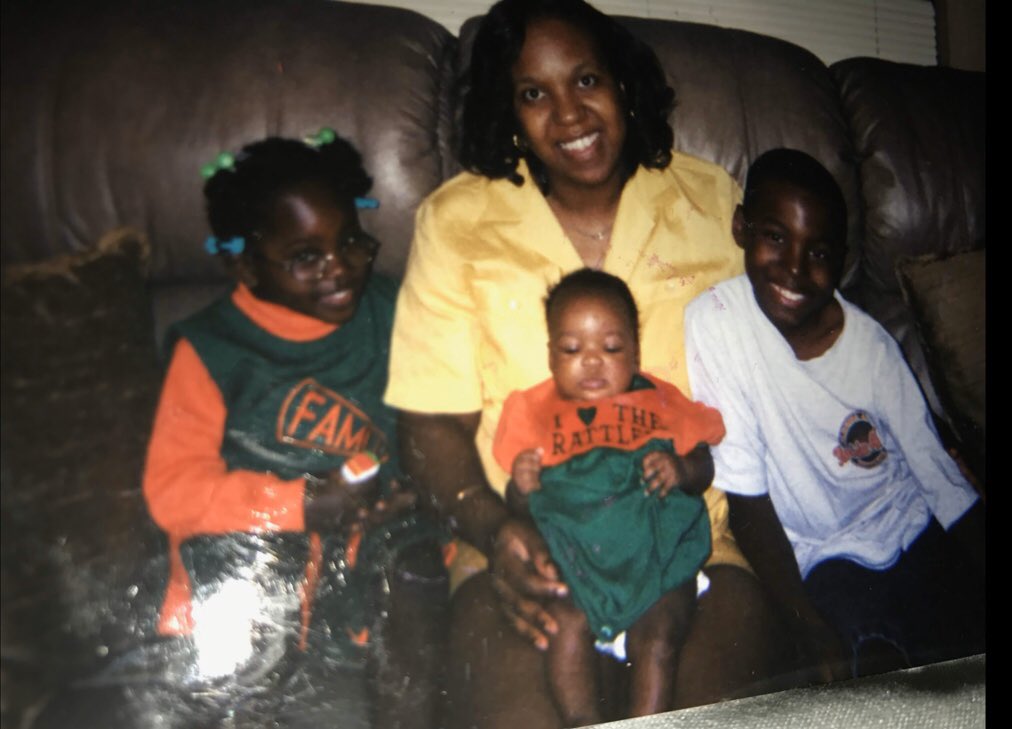 MichelleMarva's tweet photo. Before I cut up today, I would like to say thank you all...the 1919 students that voted, alumni, and supporters across different schools and states that believed in my sister @erikanxcole. The legacy is there and the work will continue to follow. My sister is THE 114th MISS FAMU https://t.co/XyYKVr5fPO