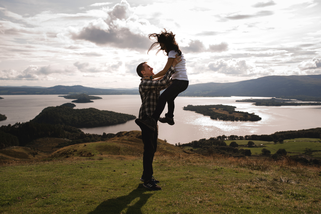 Rannoch_Photo's tweet photo. Another fun shot of David and Nam on Conic Hill above Loch Lomond
.
.
.
.
.
#engagement #loveandwildhearts #love #bride #prewedding #engaged #weddingphotography #engagementring #bridetobe #helloadventure #weddingphotographer #photography #engagementphotos
https://t.co/1AFQqza32k https://t.co/LPzKVfWGpv