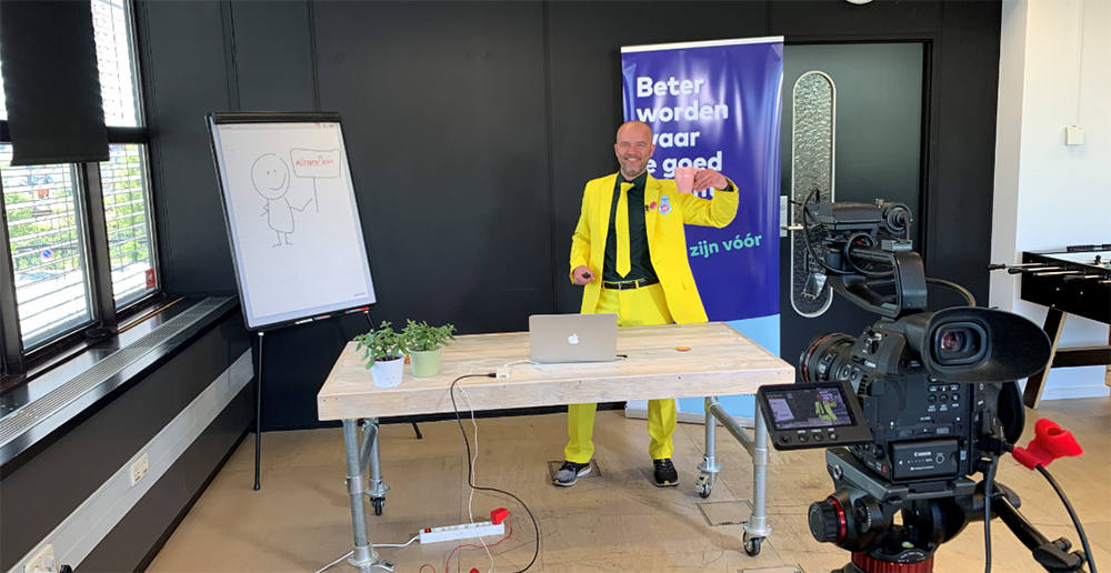 Startbijeenkomst voor Meester in je Werk Week gemist? Morgen om 13.00 is er wederom een online bijeenkomst. Je krijgt meer informatie over thema’s, workshops en hulp bij de organisatie. Ook bieden we twee online workshops. Schrijf je hier in. ow.ly/FmEn50zl7bs 
#mijww #AenO