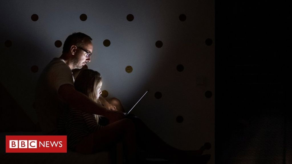 Coronavirus: Child arrangements - parents told not to exploit lockdown. buff.ly/2KpfGKT buff.ly/2KpfGKT #divorce #coparenting via <a href="/BBCNews/">BBC News (UK)</a>