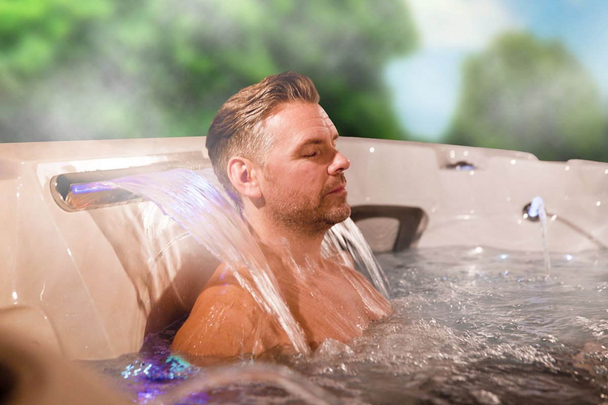 Soaking in a hot tub can counteract stress and its negative impact on your body. The warm water and hydro-massage work together to relieve anxiety and relax tense muscles!

Who’s de-stressing in their hot tub tonight? 💆‍♂️🧖‍♀️✨  #WellnessWednesday #HumpDay #WednesdayWisdom