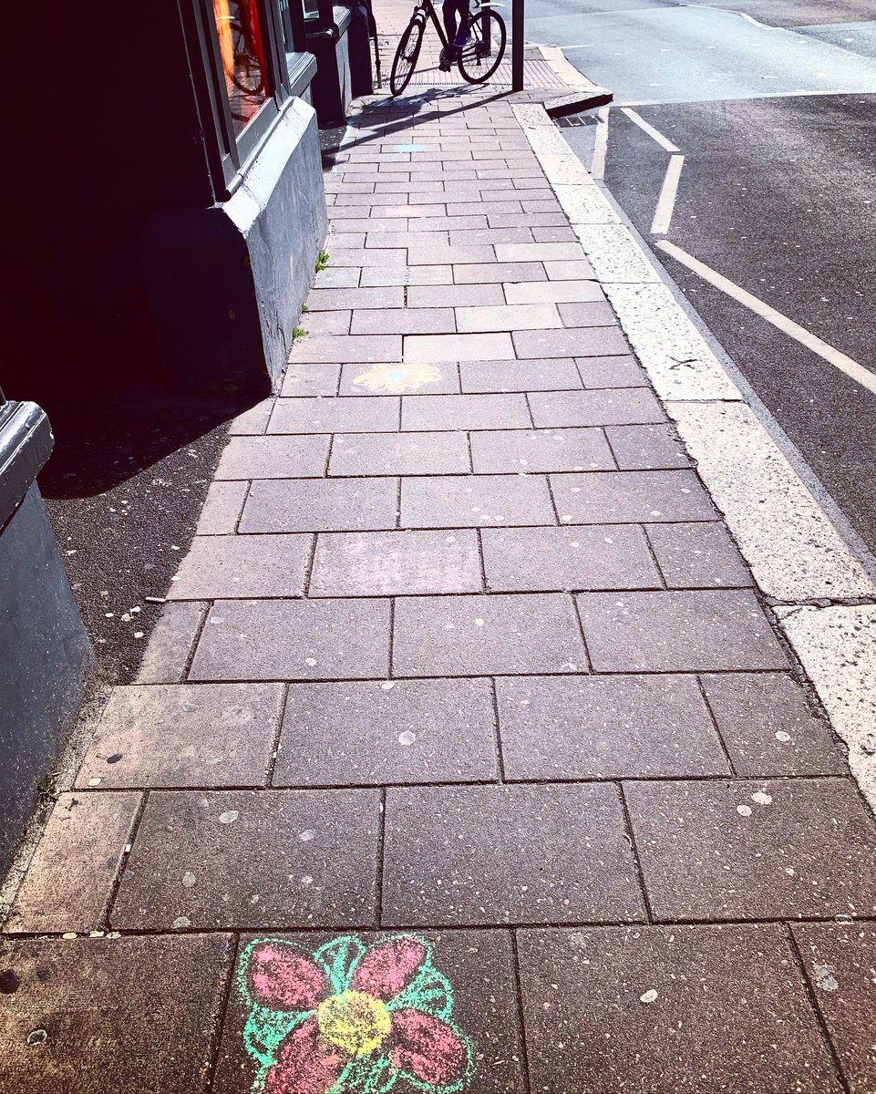 stokecoopzoe's tweet photo. TODAY WE HAVE FLOWERS 🌷
Theme picked by Lisa💐
#keepsmilingeveryone 😁
@stokevillagecommunity
#oneway #socialdistancing #stayhomesaveslives #localheroes #bealocalhero #retailheroes #flowers #ItsWhatWeDo #🌈 @ Stoke Village Community
@coopuk @peterbatt2020 @c2williams https://t.co/hAnZGAMEPP