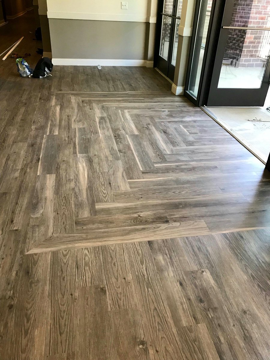 JBetleyoun's tweet image. Lofts in Charlotte NC
@my_flooring #installhappiness
#weinstallcommercial
#romanoffeast