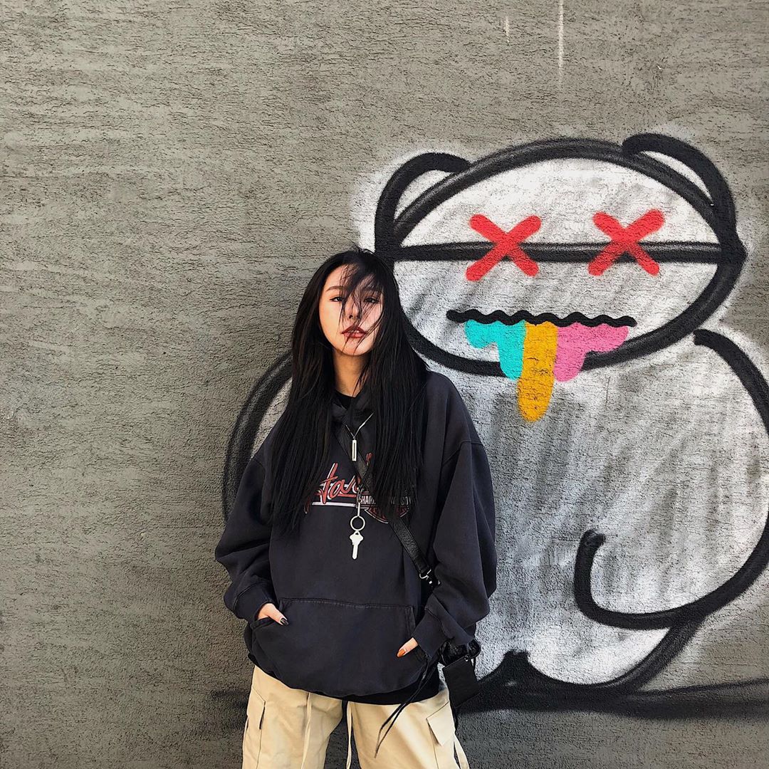 wheein__closet's tweet photo. 200422 휘인 인스타그램 https://t.co/lwQvXimRaY