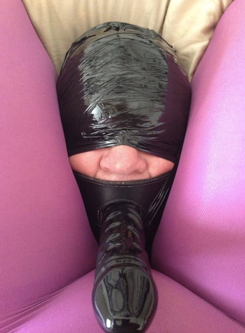 Bizarr Lady Quinn - Before I knew who I really was, I found vanilla men to be extremely boring. Now I love men, I LOVE abusing them and toying with them. https://t.co/NbJcP0iYZu