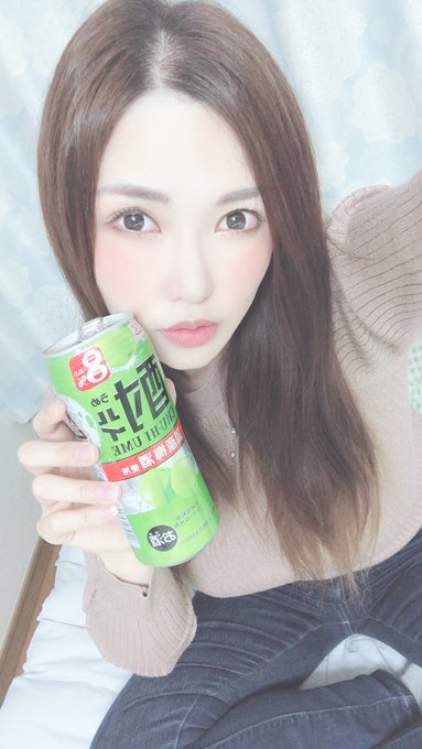 愛しみしかない〜????
オンライン飲み会楽しすぎて1時間のつもりが長引いてしまった?
ほんとにありがとう！！マジめに来てくれた人達愛してるよー！！！！?❤️❤️❤️ https://t.co/Tpf