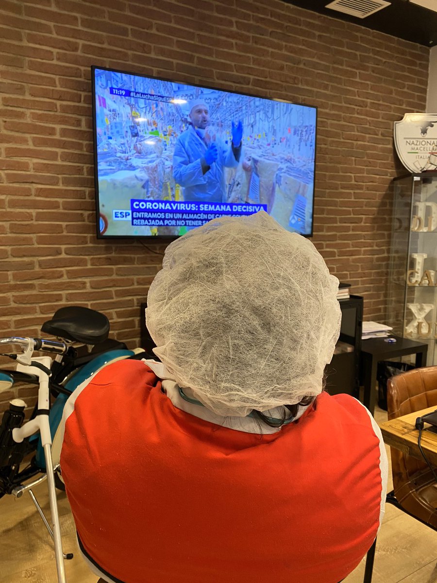 Hoy no será él quien vea la tele sino que seremos nosotros los que le veremos a él a partir de las 20h 👉🏻 <a href="/portas1969/">jose portas discarlux 💙</a> <a href="/cuatro/">Cuatro</a> <a href="/PratSandberg/">Joaquín Prat</a> <a href="/cuatroaldia/">Cuatro al día</a> #discarlux #carne #carnica