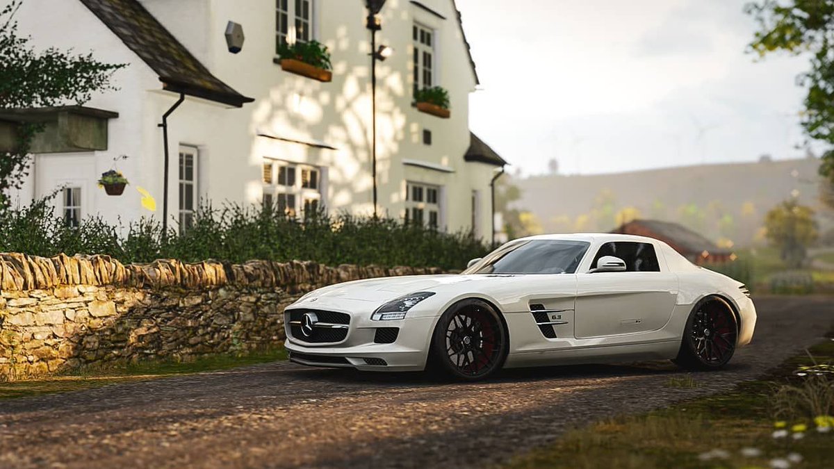 MercedesAMG's tweet photo. Enjoying the view!

📷 @forzasupreme

#StayHome #ClassicAMG #SLS https://t.co/ze36NywGso