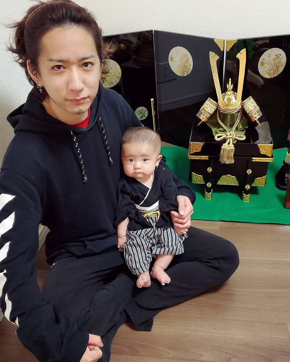 Akros 松本拓馬 A Twitter 整形はしてませんよ 多分笑 赤ちゃんは基本的に浮腫んでるのでどんどん顔変わるみたいです Akros 松本拓馬 A Twitter 整形はしてませんよ 多分笑 赤ちゃんは基本的に浮腫んでるのでどんどん顔変わるみたいです