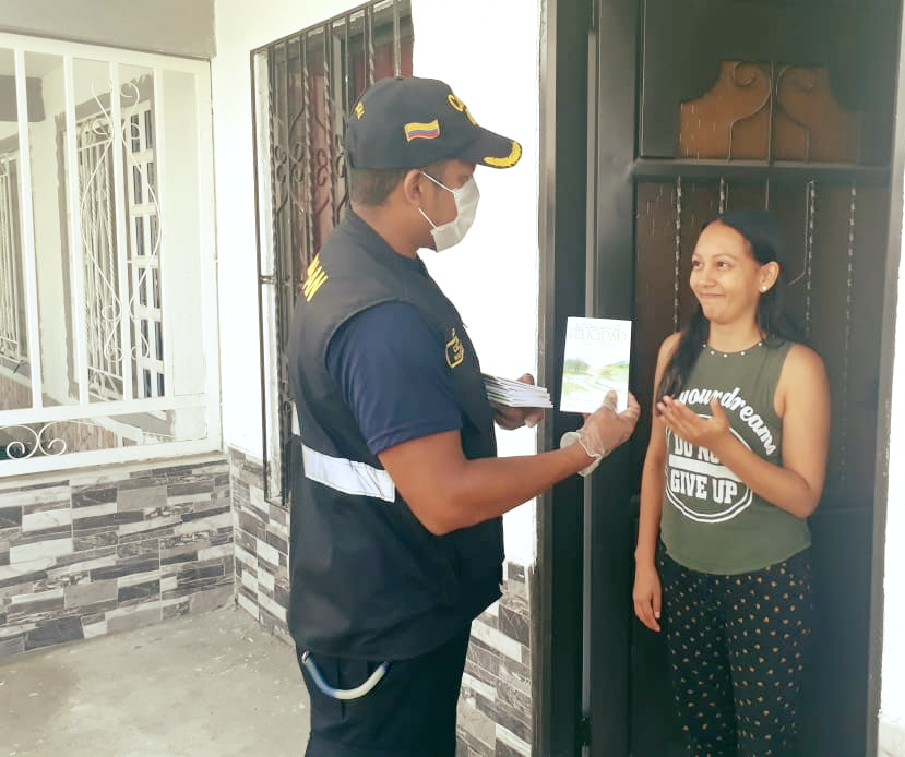 CapellanesP's tweet photo. Nuestra misión es brindar y apoyar a los que mas los #necesitan #CapellanDePaz en #Palmira https://t.co/cUdlZTMToj