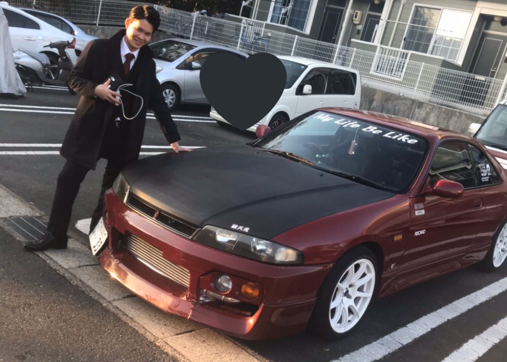 ___hn1023's tweet photo. 懐かしい成人式のときの写真でてきた
早く33乗り回したいね
増車計画も立てようか https://t.co/ffr6UPDGYB
