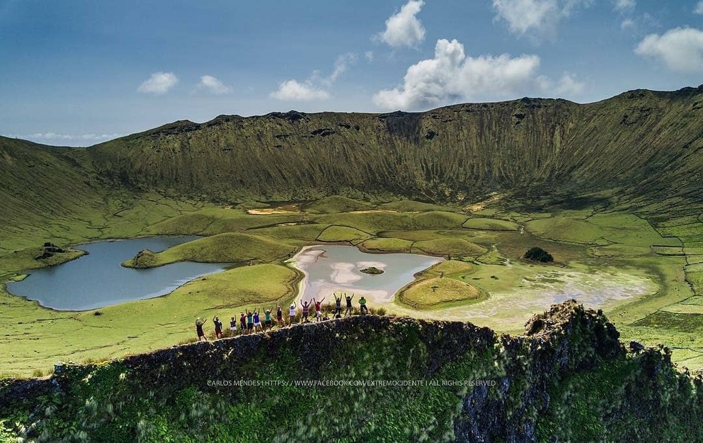 AzoresWhatElse's tweet photo. Photo By @extremocidente_carlosmendes - Caldeirão o grande cenário. Corvo island. #azoresislands #portugal_places #azoresgeopark #visitazores #azorestravel #azorestrailrun #discoverazores #visitazoresislands #extremocidente_carlosmendes #triptocorvo #corvoisland #corvoisland… https://t.co/UbqFwen9tK