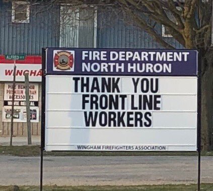 LisaThompsonPC's tweet photo. We must remain committed to stopping the community transmission of #COVID19 in #Huron - #Bruce And, we must also continue to find ways to express our appreciation to our frontline care givers who have been phenomenal during this crisis Here are some local signs that do just that! https://t.co/ubpWTaMmmy