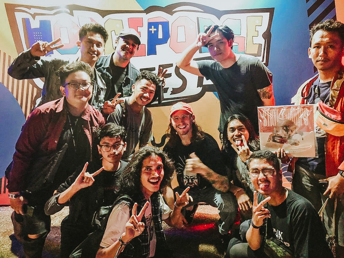 coba yg ada difoto ini, angkat tangaan!?. tebak admin ada dimana? 😆