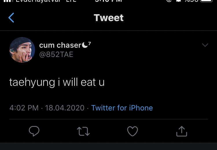 2. she wants to eat taehyung.. SOMEONE PLS PROTECT TAE