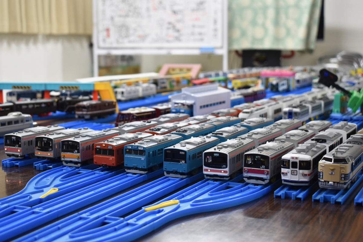 空転 もちろんフリーテーマの動画も大歓迎 自宅でお気に入りの電車を走らせている動画 以前撮ったお気に入りのプラレール動画 製作中の動画etc なんでも大歓迎です あなたの動画で ぜひ盛り上げてください