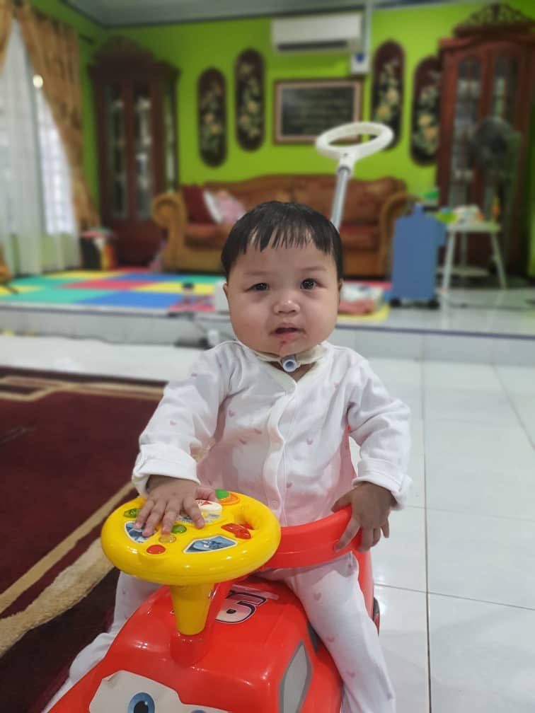 DrAmalinaBakri's tweet image. Saya terima gambar baru daripada ibu Ainul, alahai comelnya rambut baru Ainul 🥰😁