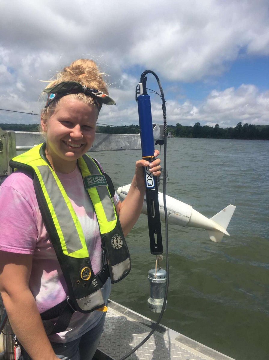 MurrayStateGSC's tweet image. Today's graduate spotlight: Amber Crawford
Amber will graduate from our Environ Geology program with a GIS Cert. She has worked in the USGS Murray Field Office for the last year and is on a pathway program to work full-time for the USGS OH-KY-IN Water Science Center. Congrats!