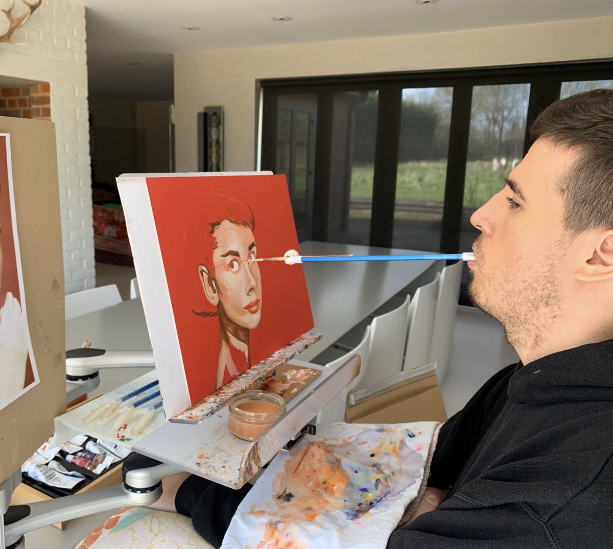 henryfraser0's tweet image. Showing the different stages of my mouth painting of Audrey Hepburn.