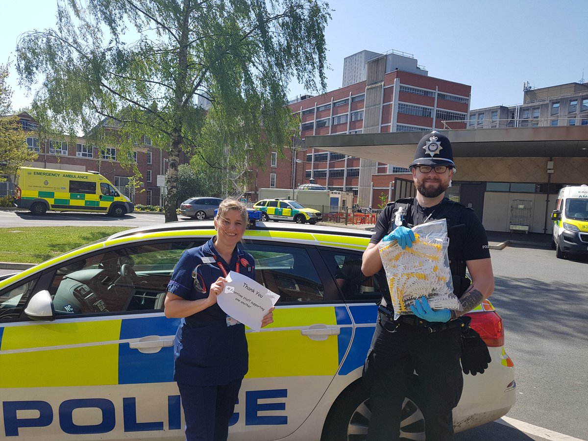 Thank you Mack @leicspolice for the amazing donation of face mask straps.... from all the team at Leicester ED 
#frontlinestaff #supportingoneanother #muchappreciated