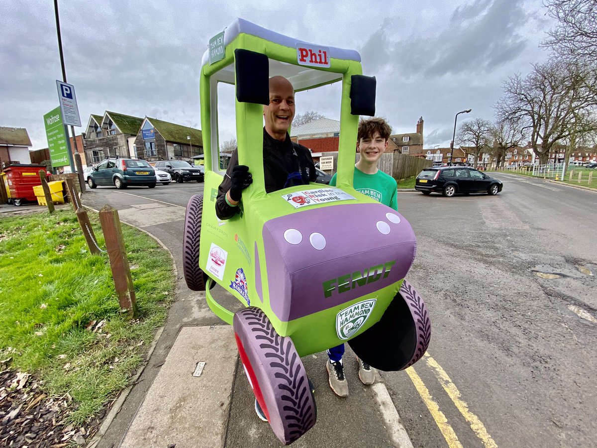 Instead of running <a href="/LondonMarathon/">TCS London Marathon</a> on Sunday I’ll be doing the #TwoPointSixChallenge this will involve me running 2.6 miles backwards dressed as a tractor 🚜 <a href="/CrawfordsMach/">Crawfords</a> <a href="/hoadskorkers/">Korker Sausages</a> <a href="/tenterdengarden/">Tenterdengardener</a> <a href="/RunComPod/">Running Commentary</a> <a href="/marathontalk/">Marathon Talk</a> uk.virginmoneygiving.com/PhilSweatman2