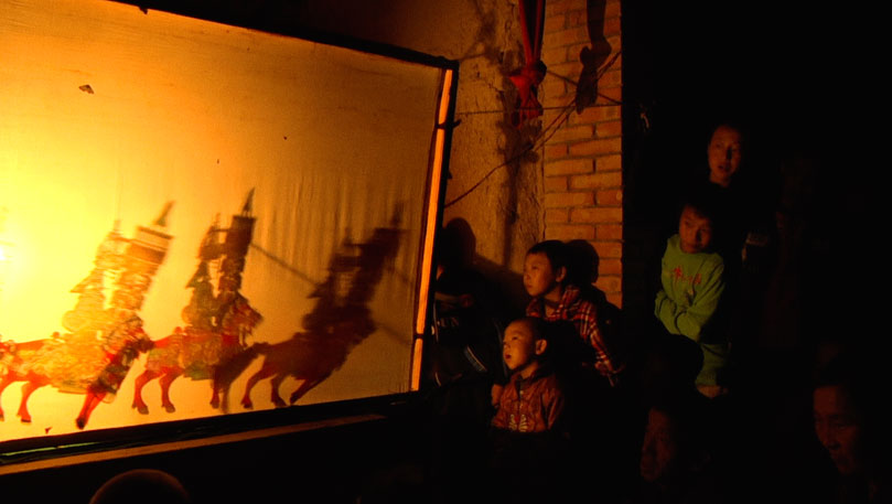 IcarusFilms's tweet photo. "A beautifully captured moment in the tumultuous history of Chinese shadow puppetry." — Annie Katsura Rollins in Puppetry International on Yi Cui's OF SHADOWS, now available for universities and libraries. https://t.co/6QcbSGB5GK
#ofshadows #yicui #shadowpuppetry #puppetry https://t.co/bYaFeSLzUo