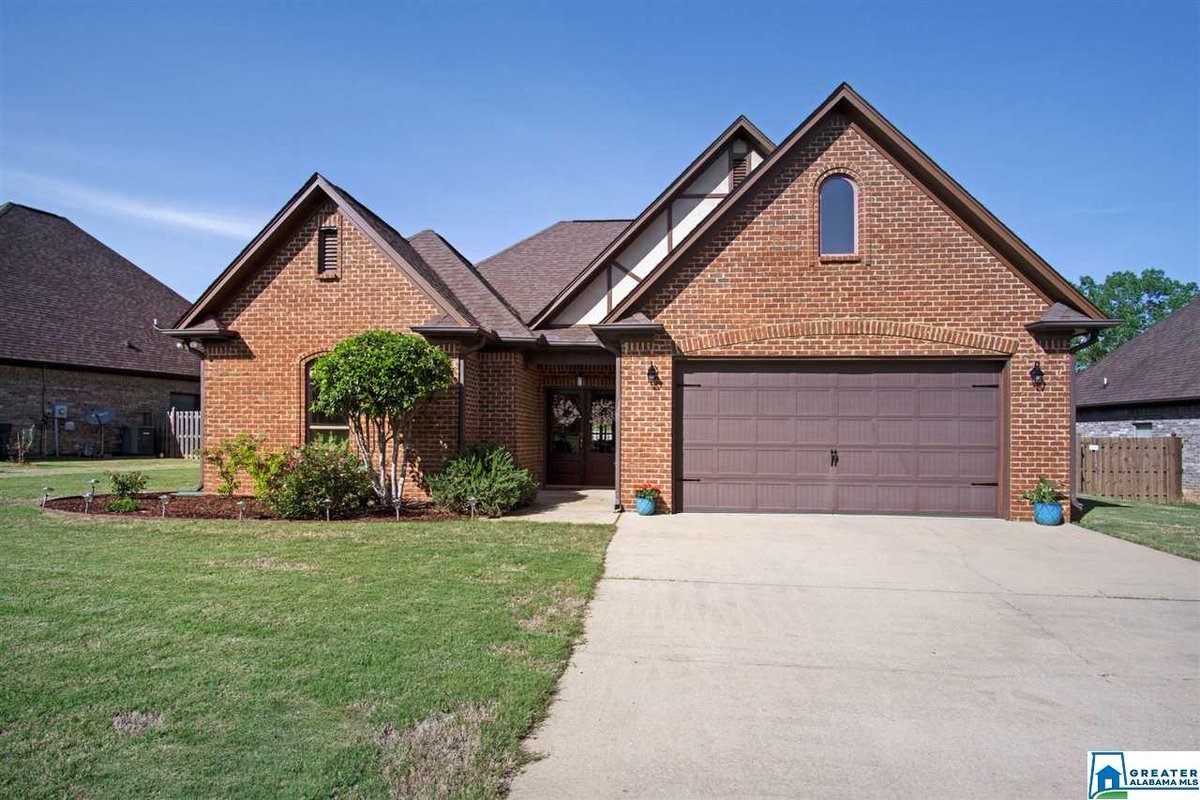 tedmclaughlin's tweet photo. Check out my newest listing in #Mccalla! Tell me what you think!  #realestate https://t.co/y3czba43dQ https://t.co/auzZVsQvZY