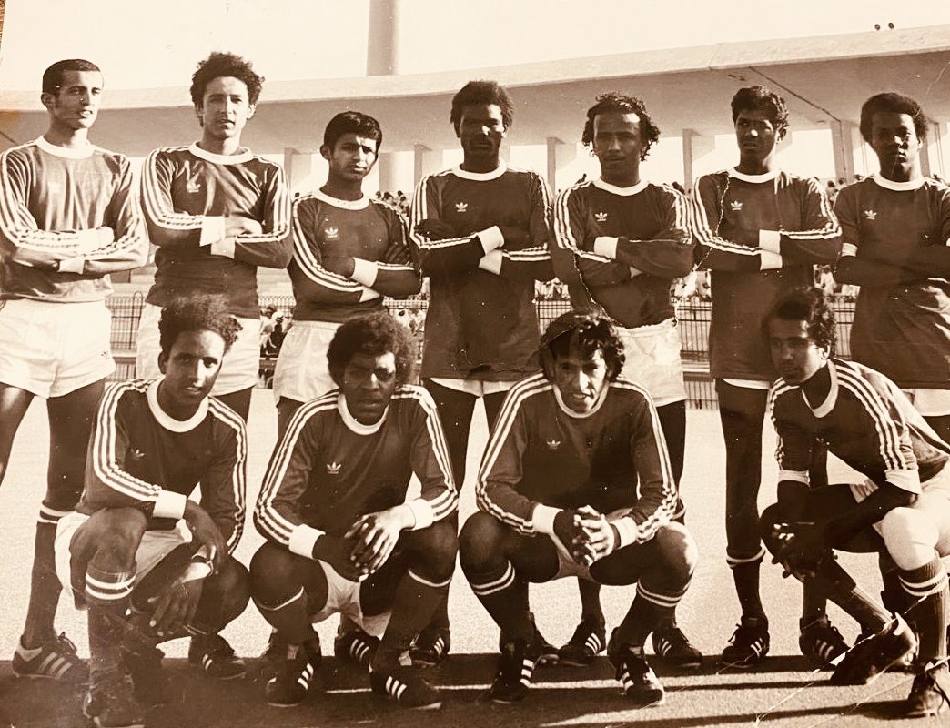 صالح العمر وعبدالعزيز السويدان ومحمد اليوسف وماجد وفهدالعبدالواحد (فهودي ) والدريهم وعبدالعزيز العوده ومنصور بن نصيب وحمد العقل وفريد الرشيد وخالد العودان