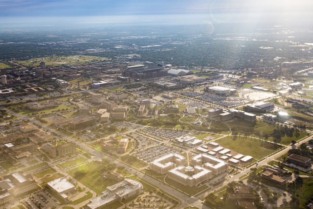 We love our piece of Earth.
Let's all do the same. 🌎❤️ 

#EarthDay | #GigEm