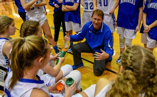 kylesokeland's tweet photo. It's official. Lee Auker no longer has an interim tag. He is the girls basketball coach at Memorial moving forward.
https://t.co/CDzzsqHzYA https://t.co/Q0snaKezlx