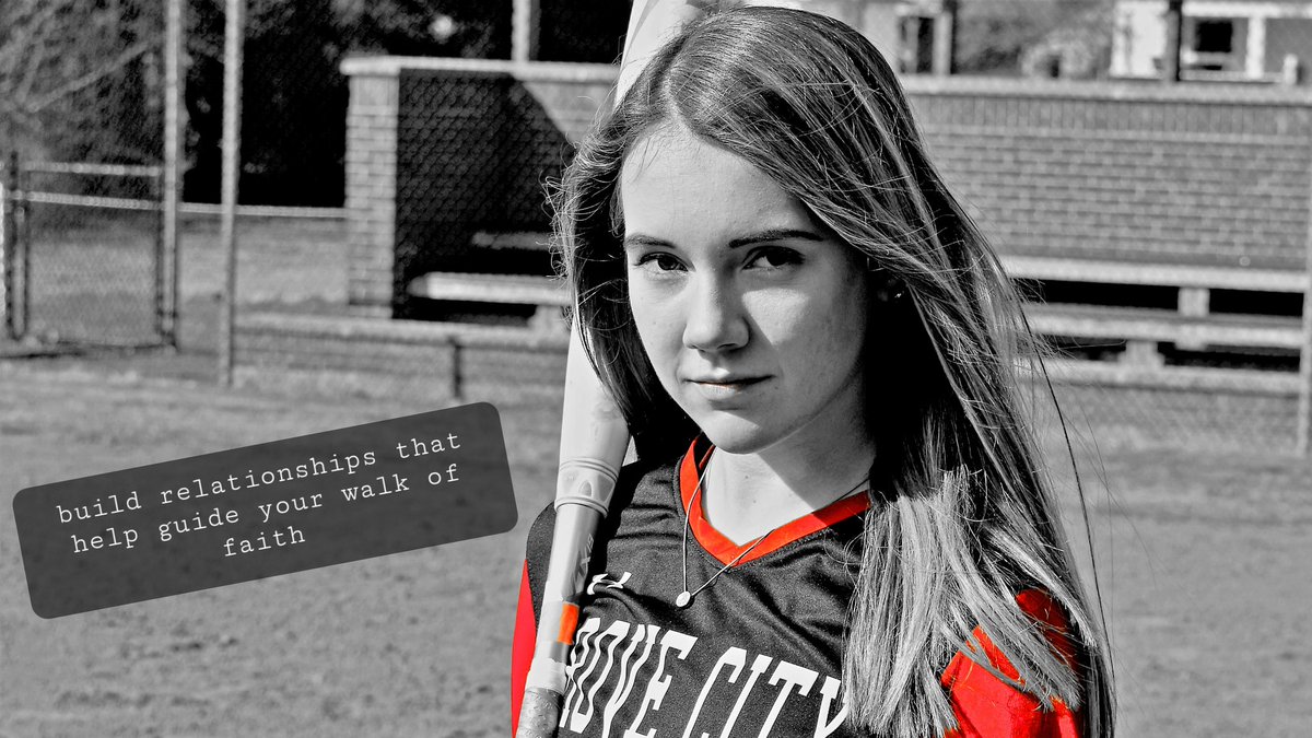 GCC_SB's tweet photo. The sophomore class has some words of wisdom for incoming Wolverines: https://t.co/sZs5L4FeFk