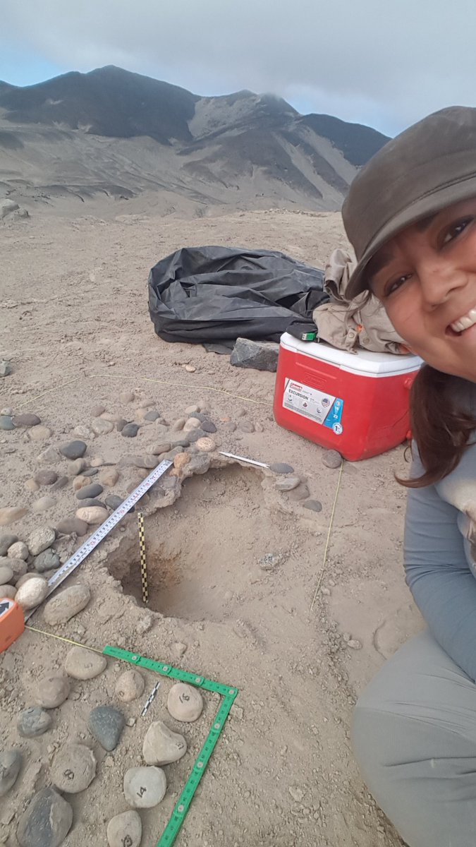 lopezgi's tweet photo. 2018: @UMaine invited me to join this exciting #Peru coastal desert project: #OSLDating & #PortableOSLReader of ancient sling stone piles #OstraComplex site; evidence of pre-columbian warfare? Amazing results!!
#CENIEHLumLab
#EarthDay
#ResearchAcrossBorders
@CENIEH @CENIEH_Labs https://t.co/fdfG4FT4iR