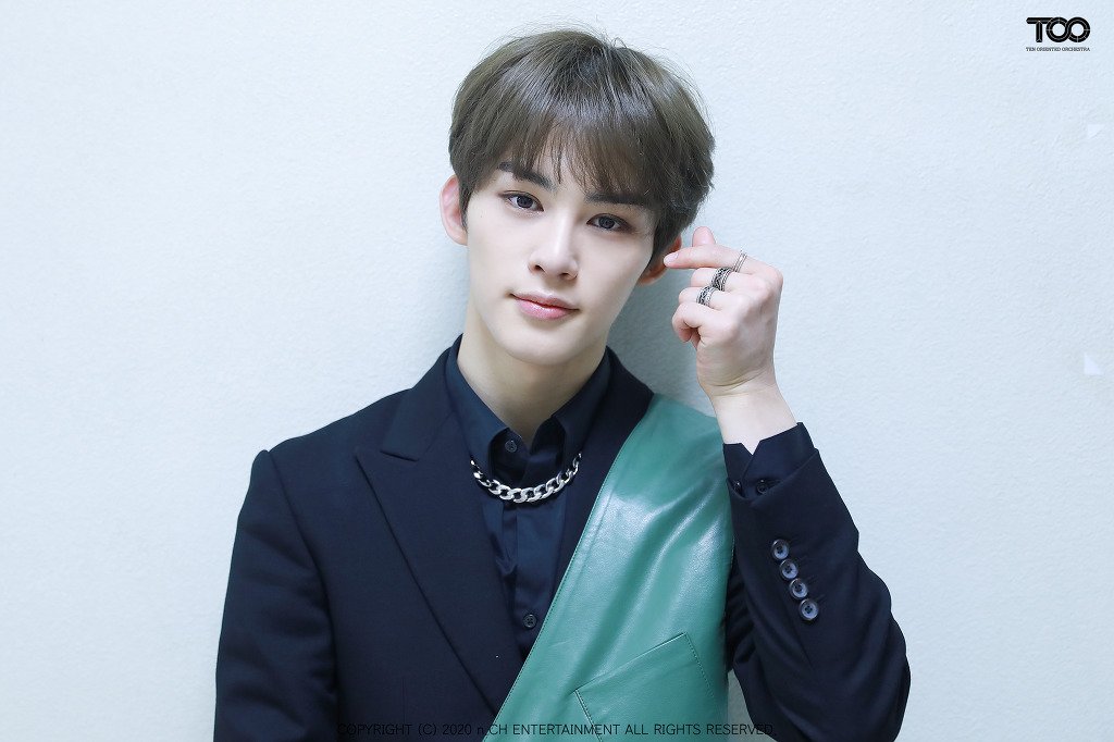 too_gallery's tweet photo. ㅡ jeyou

⇢ fancafe (too diary)
#TOO #티오오 #TenOrientedOrchestra https://t.co/xFdQhiAYs6