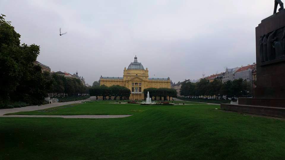 I can't remember what time we got to Zagreb, I think it was about 7.30am. We only had a couple of hours before the next leg of our journey - time to grab pizza for breakfast, get some supplies in, take some photos and get our tickets for the next stage...